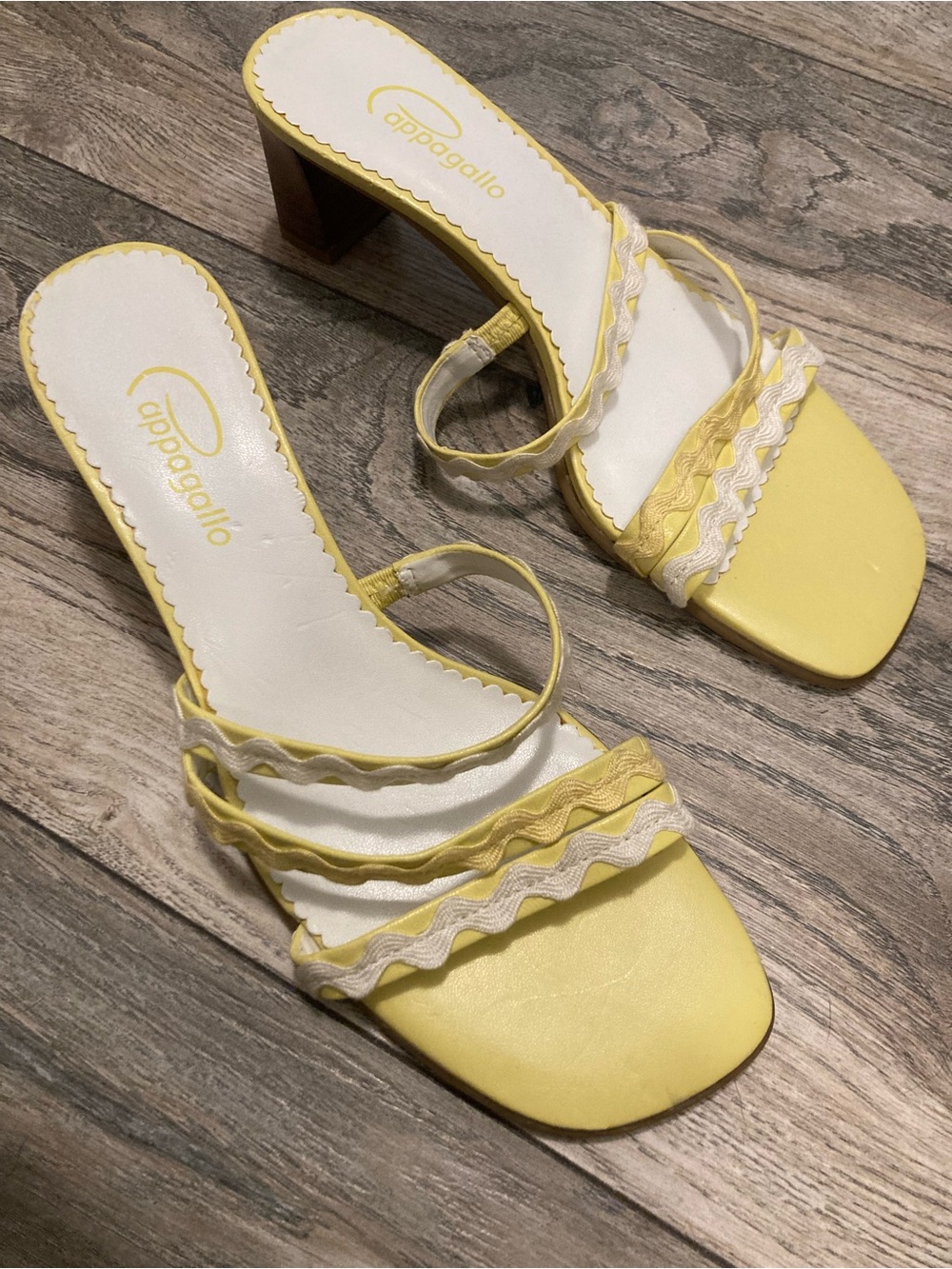 Capogallo Yellow Ruffle-Strap Block Heel Sandals